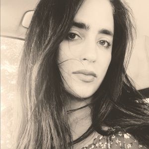 Meet your Posher, Abigail